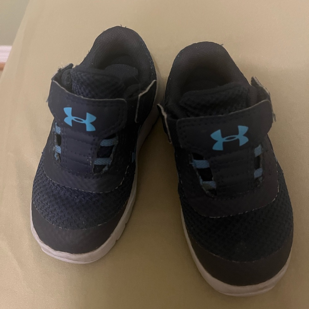 Under armor toddler size 5